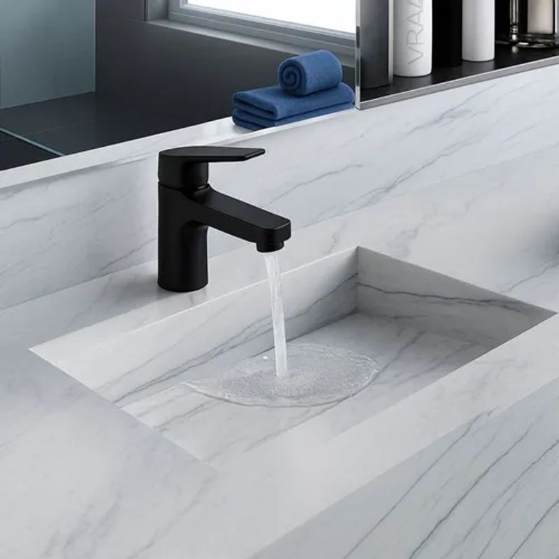 Monocomando bica baixa de mesa para lavatório ColdStart Lift Ônix - Docol